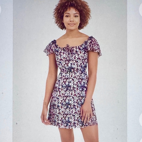 Vero Moda Black and Blue Short Sleeve Floral Dress with Lace Women’s Size M NWT - Picture 10 of 10